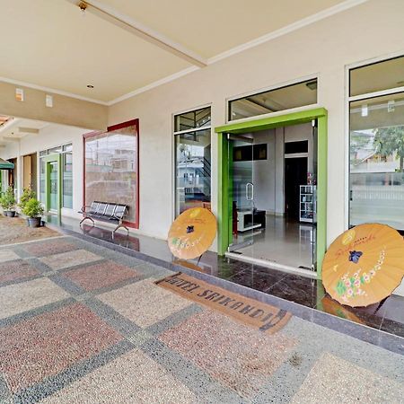 Oyo 90347 Hotel Srikandi Syariah Tasikmalaya Extérieur photo
