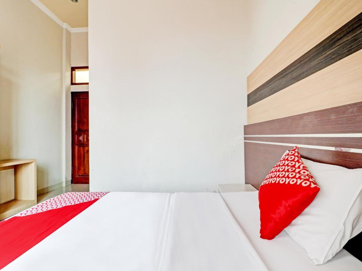 Oyo 90347 Hotel Srikandi Syariah Tasikmalaya Extérieur photo