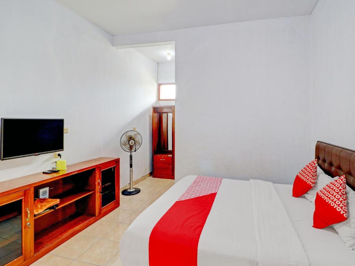 Oyo 90347 Hotel Srikandi Syariah Tasikmalaya Extérieur photo